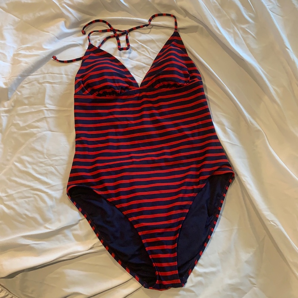 2/$15 bundle Old navy one piece bathing suit
